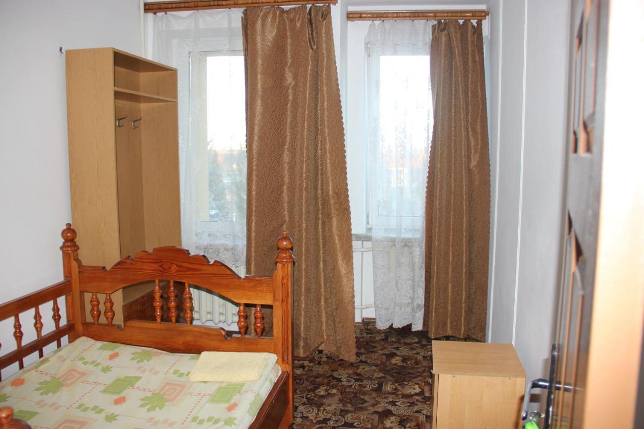 Hotel - Restaurant "Lion'S Heart" Velyka Omelyana エクステリア 写真